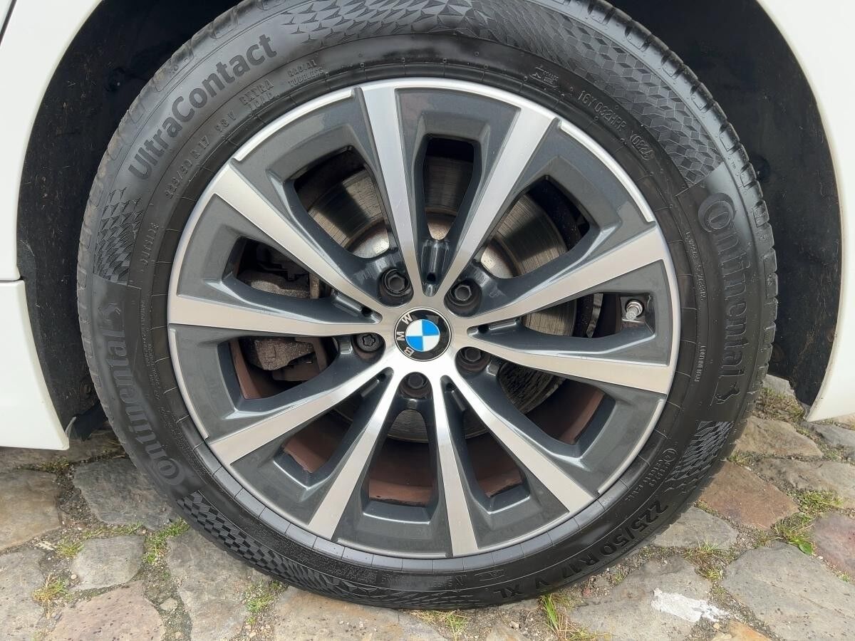 BMW 330 e Touring Sport Line