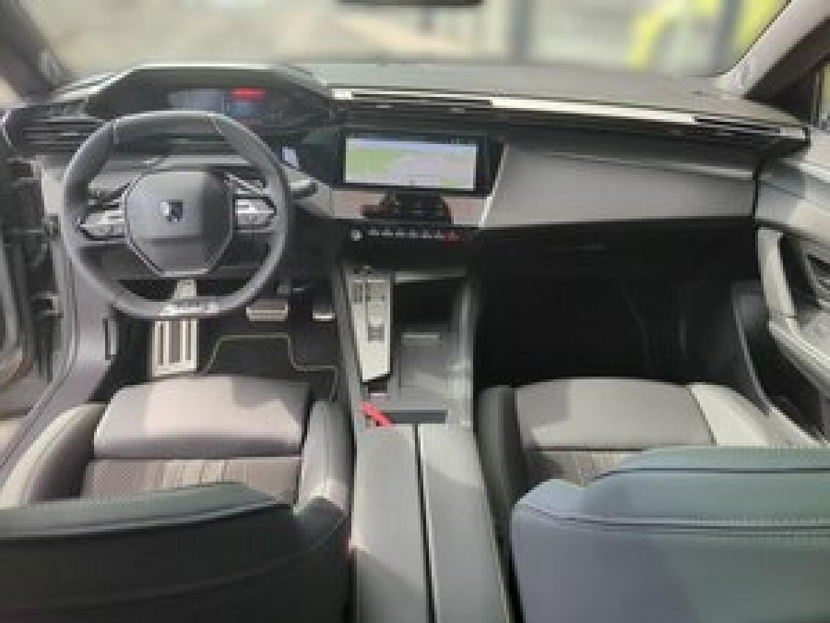 Peugeot 408 Hybrid 145 e-DSC6 GT ***Vorführfahrzeug***