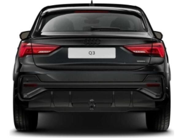 Audi Q3 Sportback 40 TFSI quattro S line business