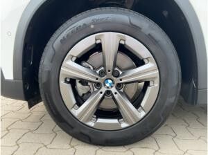 BMW X1 xDrive20d Head-Up LED AHK Lenkradhzg Parking Plus