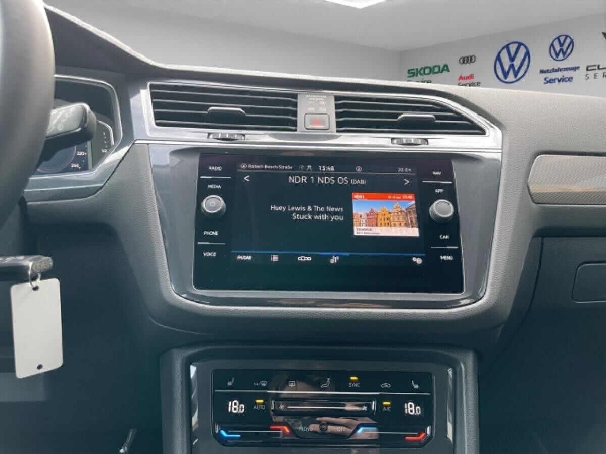 Volkswagen Tiguan Allspace Life 2.0 TDI DSG AHK,NAV,RFK,SHZ,ACC,MFL