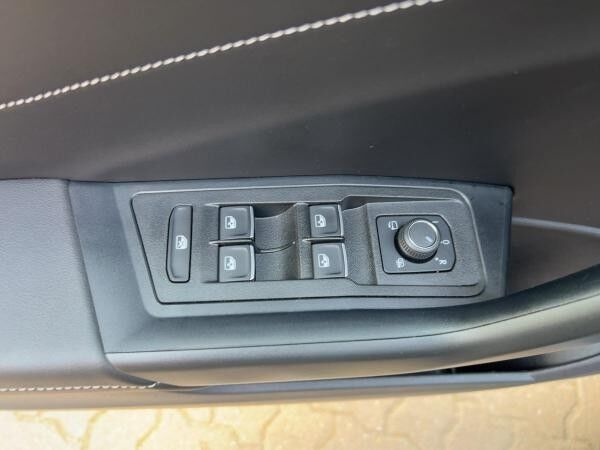 Volkswagen T-Roc 1.5 TSI DSG Style AHK/NAVI/SITZHZG./ACC
