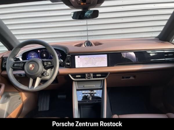 Porsche Macan 4