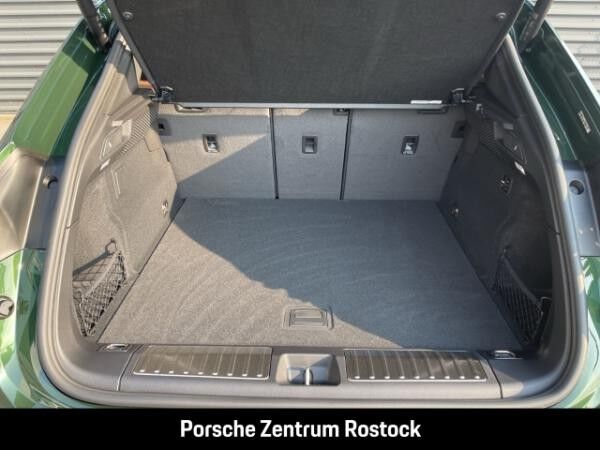Porsche Macan 4