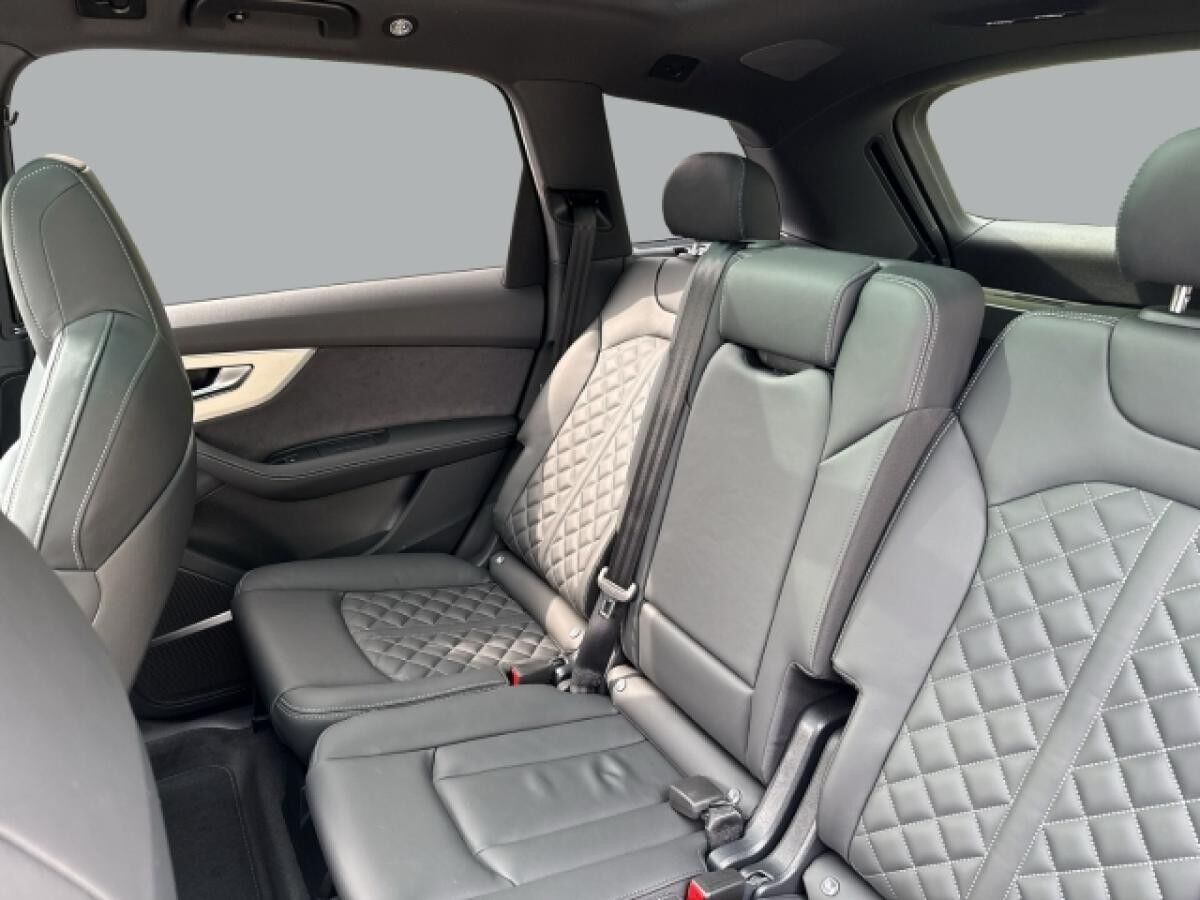 Audi Q7 55 TFSI e quattro S-line+AHK+HUD+PANO+B&O+KAMERA