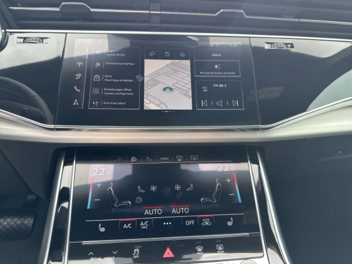 Audi Q7 55 TFSI e quattro S-line+AHK+HUD+PANO+B&O+KAMERA