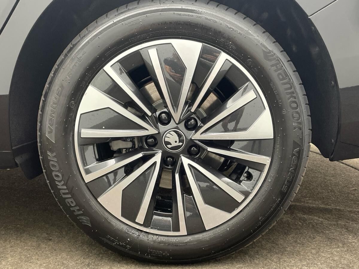 Skoda Superb Combi Selection 1.5 TSI 204PS iV  *SOFORT VERFÜGBAR*