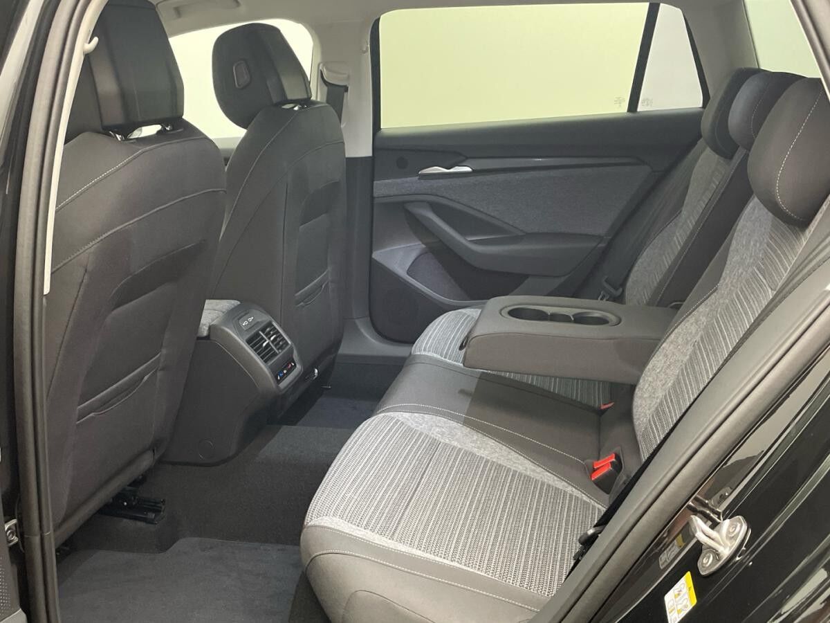 Skoda Superb Combi Selection 1.5 TSI 204PS iV  *SOFORT VERFÜGBAR*