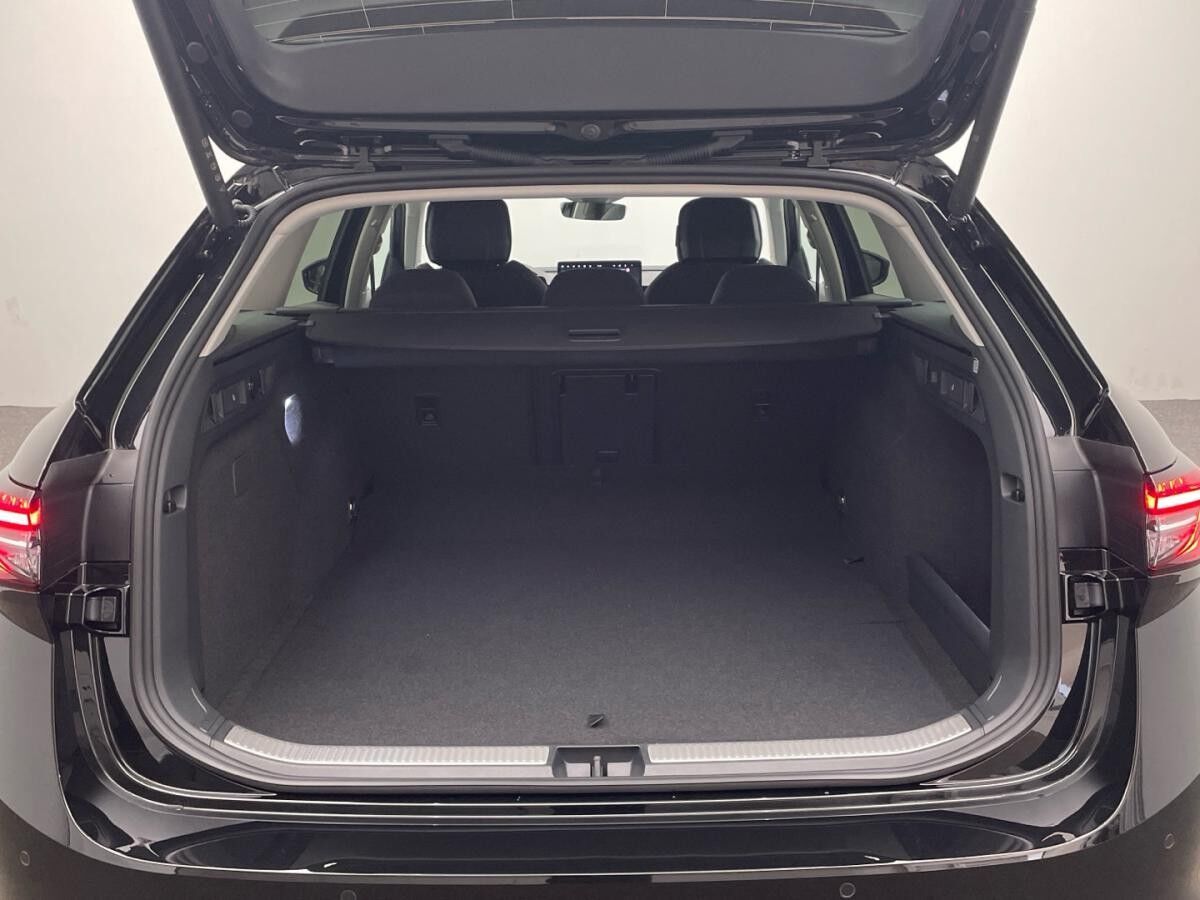 Skoda Superb Combi Selection 1.5 TSI 204PS iV  *SOFORT VERFÜGBAR*