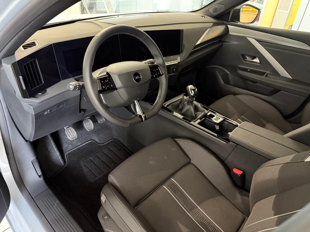 Opel Astra GS - 130 PS MT6