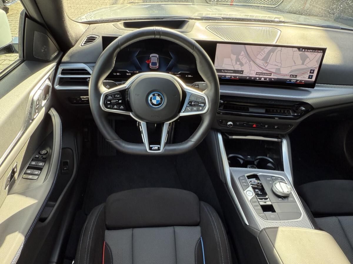 BMW i4 xDrive40 M Sport //Stop&Go AHK FACELIFT