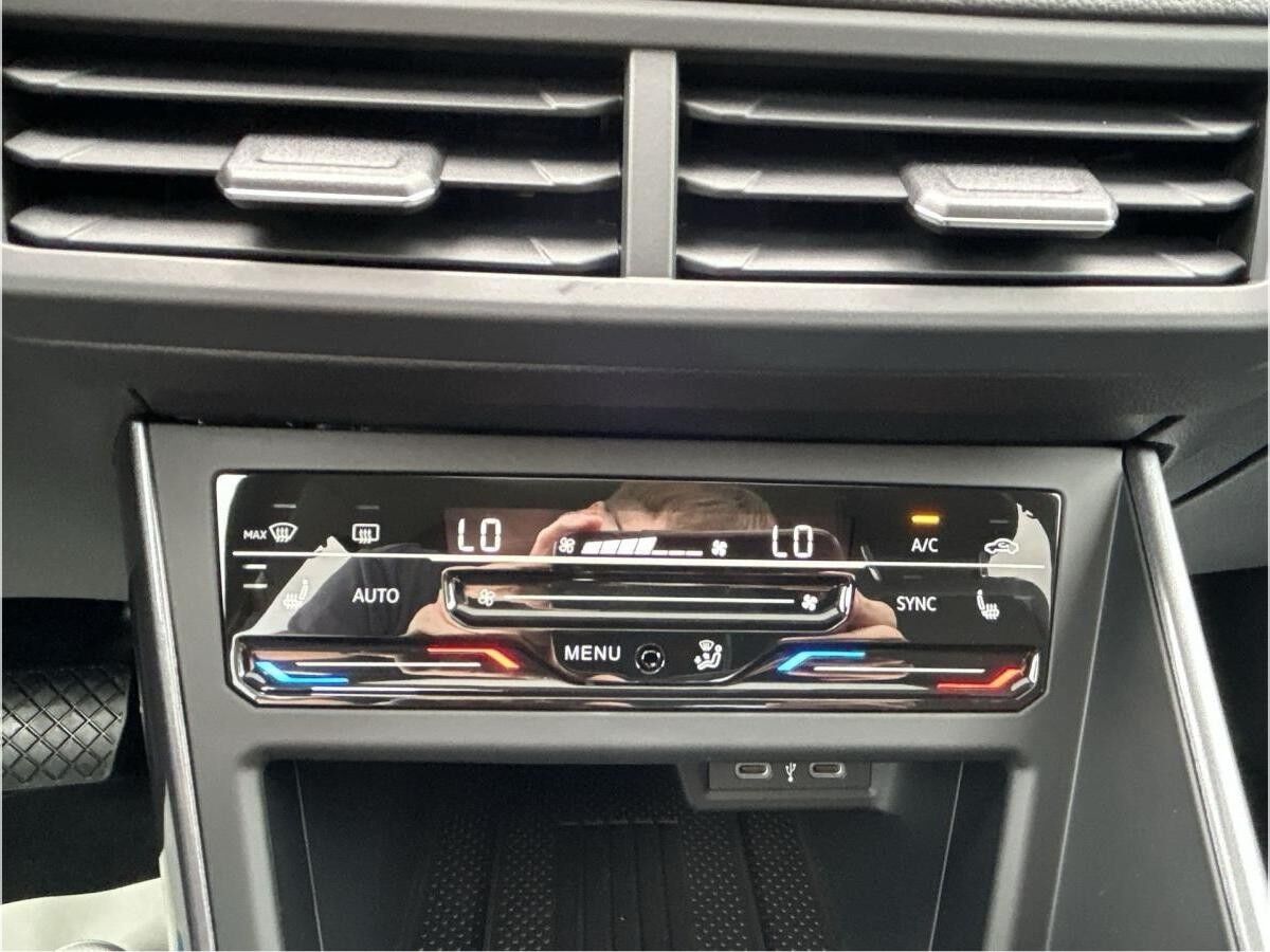 Volkswagen Polo 1.0 TSI DSG OPF Style SOFORT VERFÜGBAR 1,99% Fin* Pano AHK Winterräder LM-Tortosa