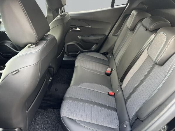 Peugeot 2008 E Allure +++ SOFORT VERFÜGBAR +++