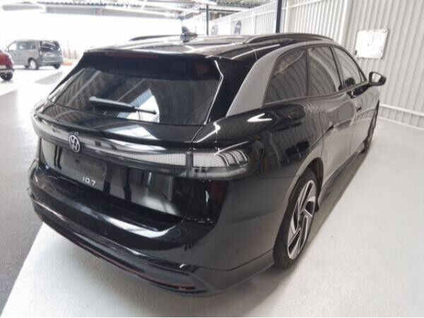 Volkswagen ID.7 Tourer Pro Navi AHK IQ.LIGHT - LED-Matrix-Scheinwerfer DAB+