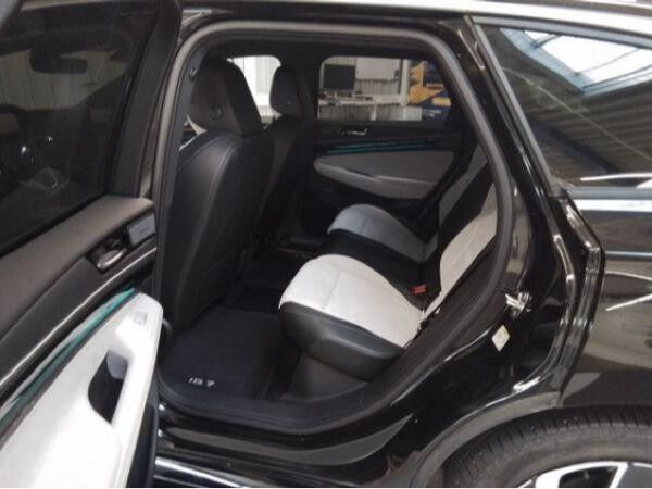 Volkswagen ID.7 Tourer Pro Navi AHK IQ.LIGHT - LED-Matrix-Scheinwerfer DAB+