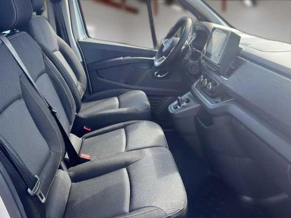 Nissan Primastar Kombi dCi 170 L1H1 Tekna Automatik + 9-Sitzer