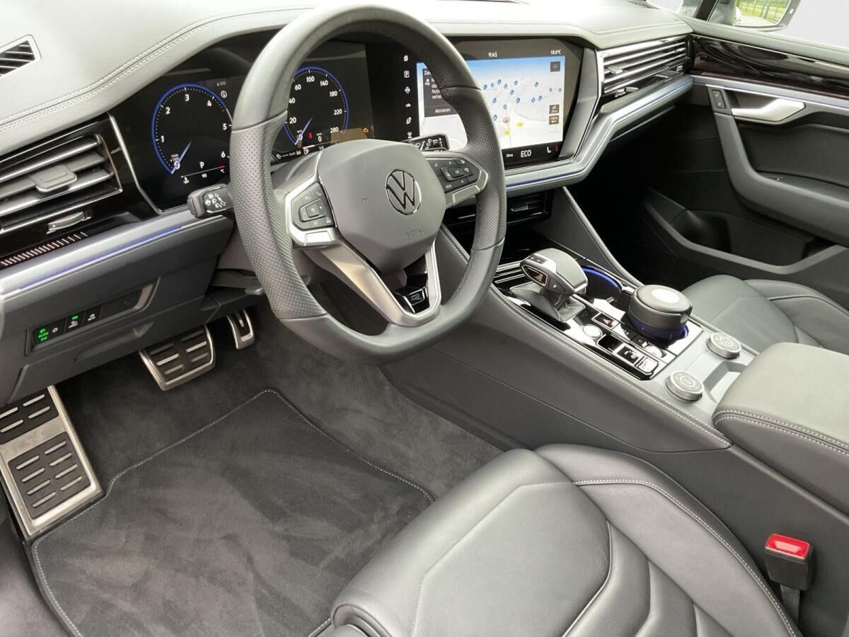 Volkswagen Touareg 3.0 TDI R-Line