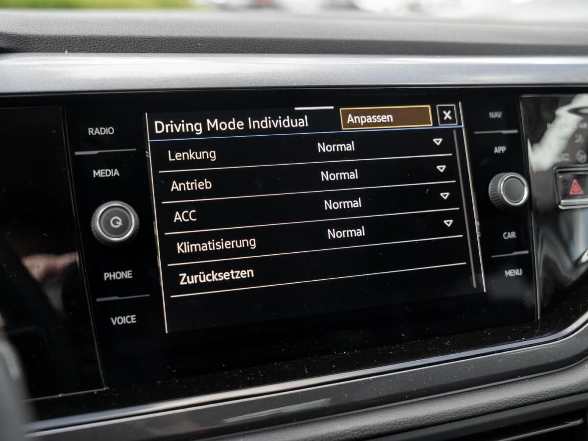 Volkswagen Polo Style Aktionspreis LED Virtual PDC SpurH