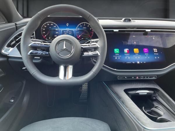 Mercedes-Benz E 200 AMG AdvancedPlus Supercreen Pano AHK
