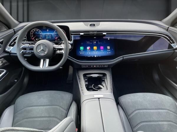Mercedes-Benz E 200 AMG AdvancedPlus Supercreen Pano AHK