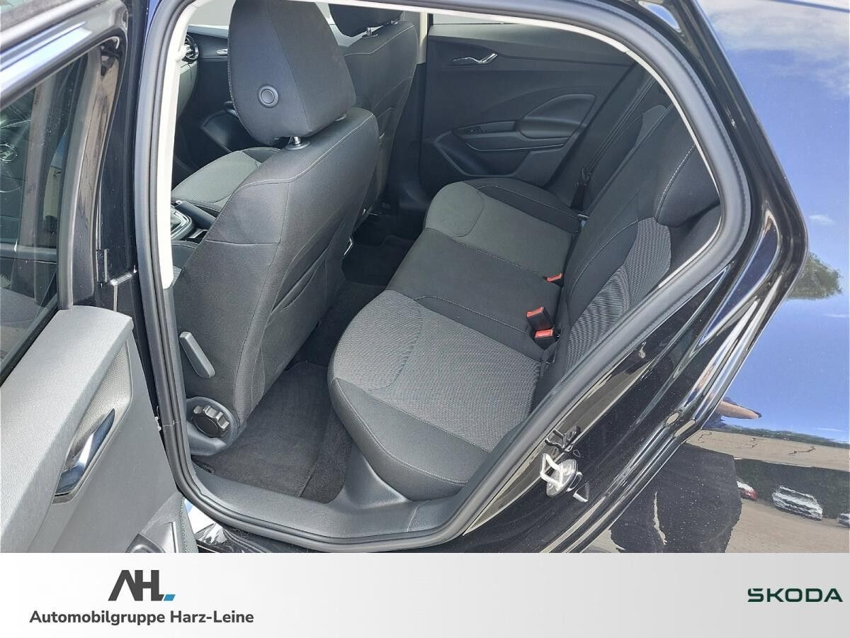 Skoda Fabia 1.0 TSI Drive LED Navi ACC Pano RFK PDC Smart Link