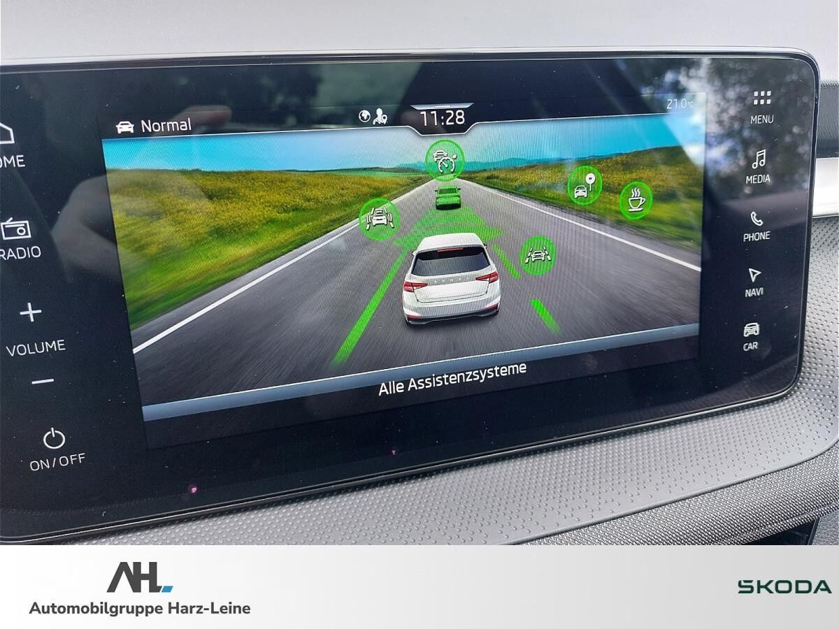 Skoda Fabia 1.0 TSI Drive LED Navi ACC Pano RFK PDC Smart Link