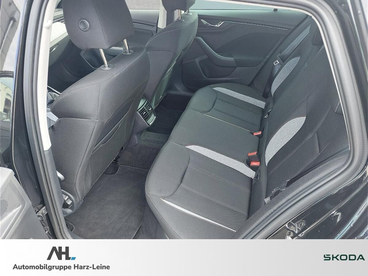 Skoda Kamiq 1.0 TSI Drive DSG AHK LED Navi ACC RFK SmartLink