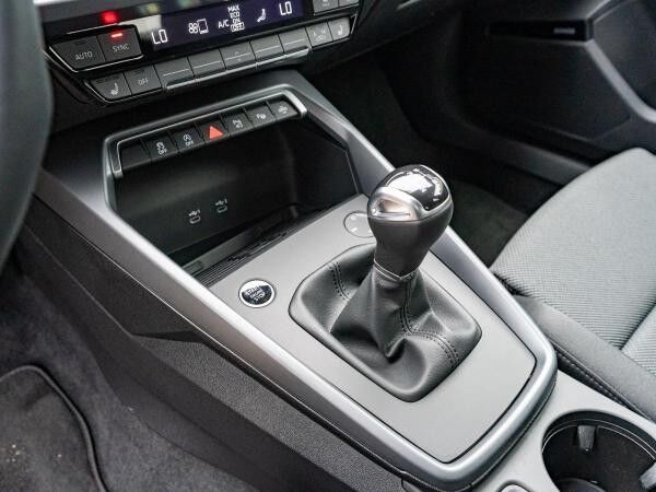 Audi A3 Limousine S line 30TFSI LED Nav ACC PDC SONOS // SOFORT VERFÜGBAR!!