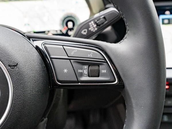 Audi A3 Limousine S line 30TFSI LED Nav ACC PDC SONOS // SOFORT VERFÜGBAR!!