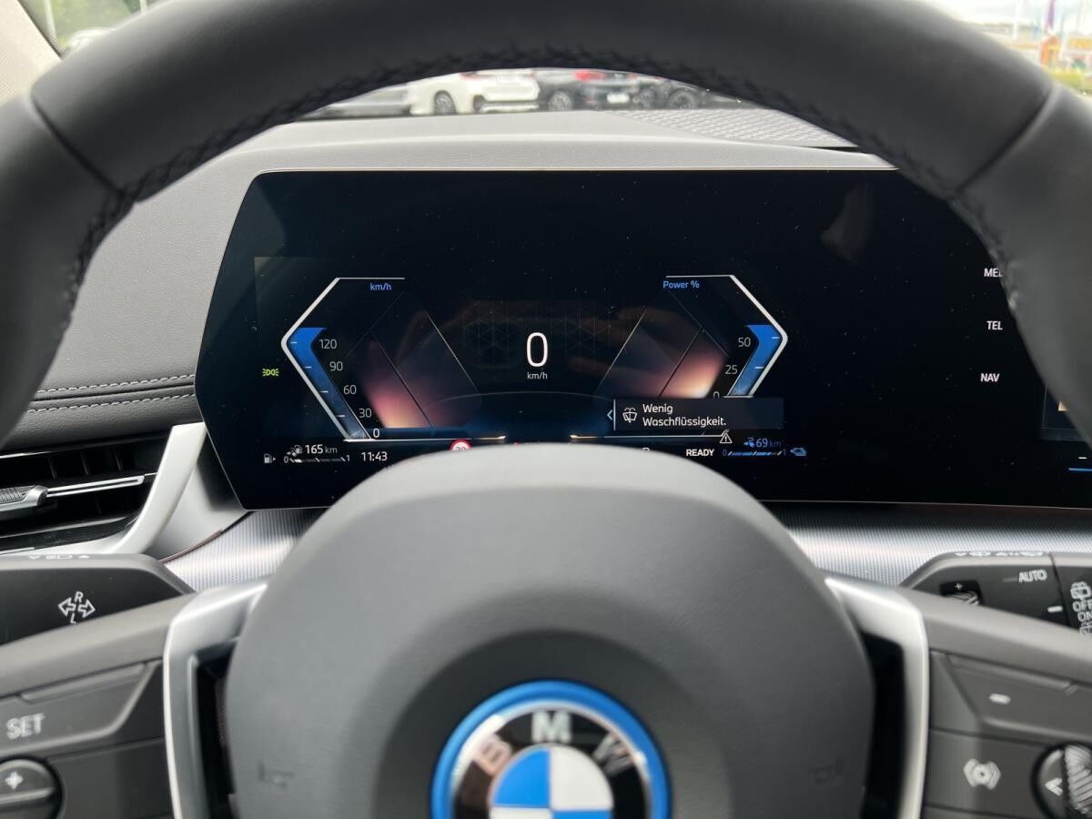 BMW 225 e xDrive +++UPE: *58.600,03 ?,--+++