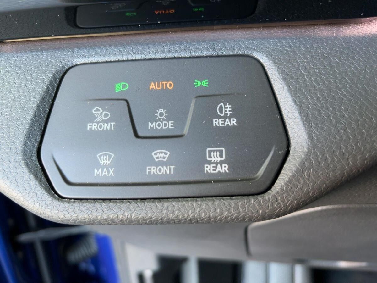 Volkswagen ID.4 Pure IQ.LIGHT HUD HARMAN FSHZG WÄRMEPUMPE