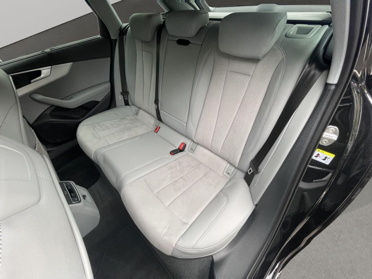 Audi A4 Avant 40 TDI qu. Matrix Navi Kamera Alcanatra Audi A4 Avant 40 TDI qu. Matrix Navi Kamera Alcanatra