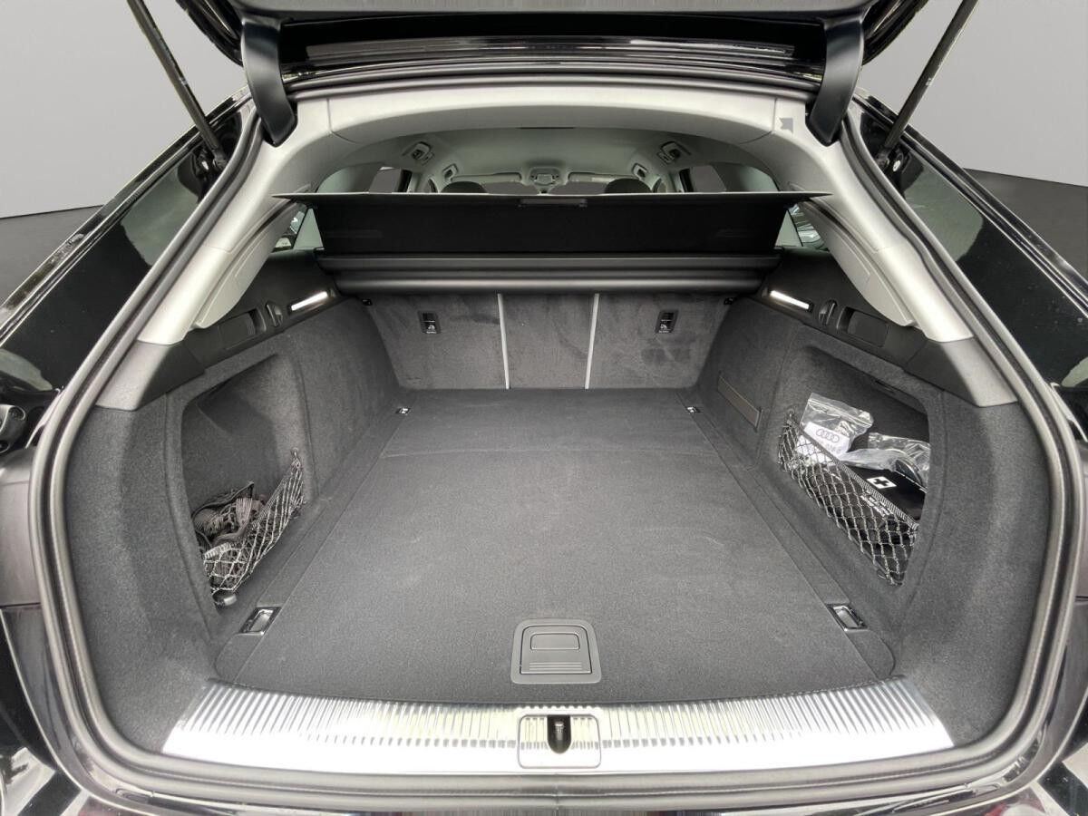 Audi A4 Avant 40 TDI qu. Matrix Navi Kamera Alcanatra Audi A4 Avant 40 TDI qu. Matrix Navi Kamera Alcanatra