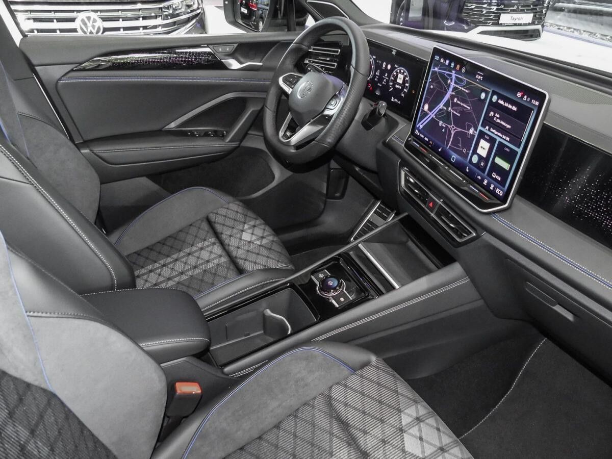 Volkswagen Tiguan 1.5 TSI eHybrid R-Line AHK Pano
