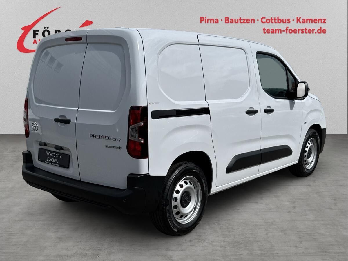 Toyota Proace City 📣  Sonderposten nur wenige Fahrzeuge verfügbar!  Electric L1 DUTY verblecht 4-türig 50 kWh