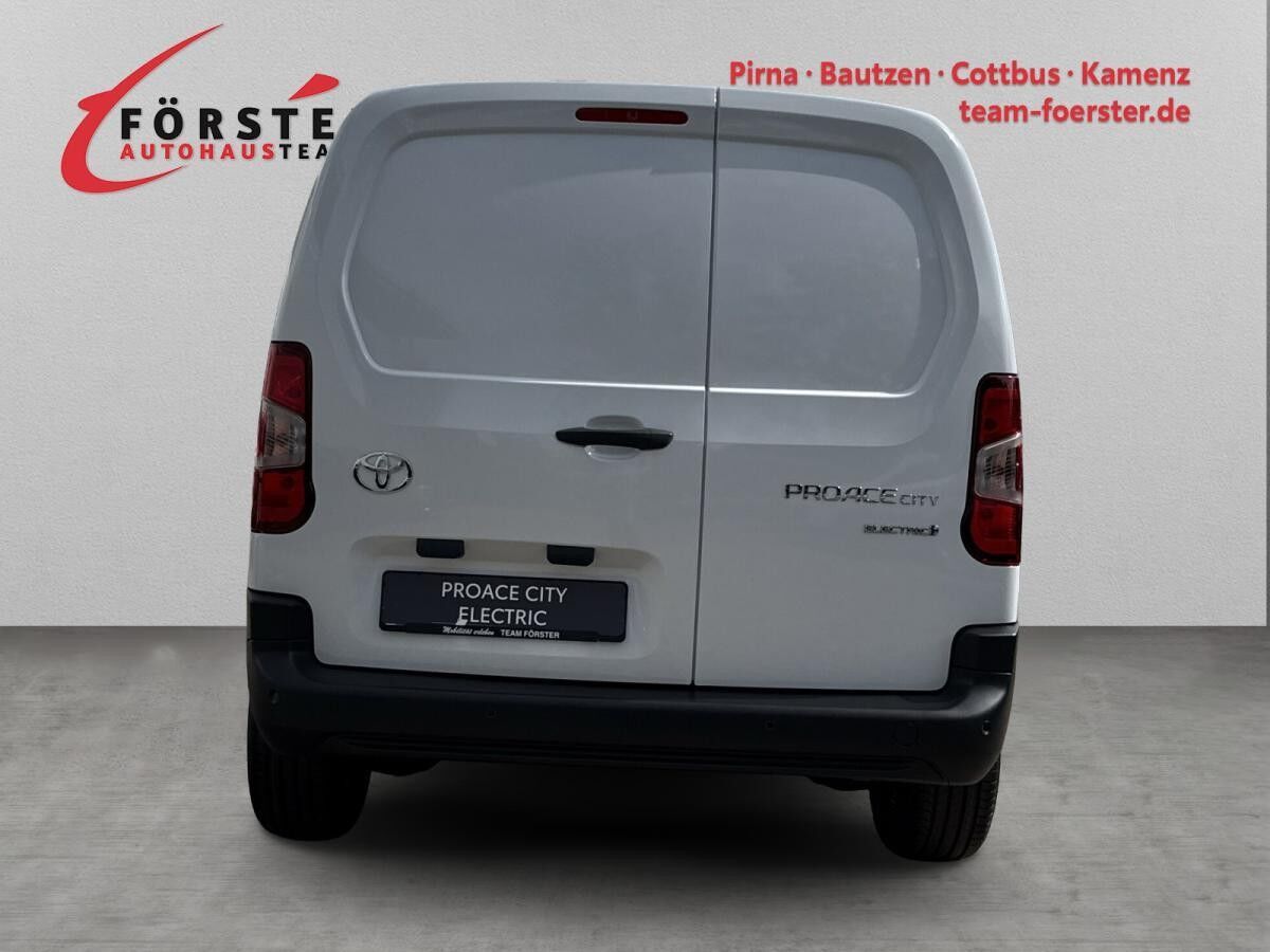 Toyota Proace City 📣  Sonderposten nur wenige Fahrzeuge verfügbar!  Electric L1 DUTY verblecht 4-türig 50 kWh