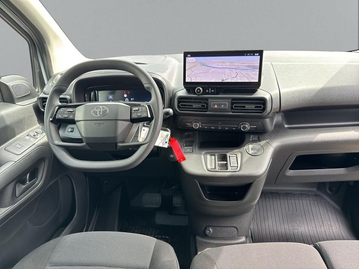 Toyota Proace City 📣  Sonderposten nur wenige Fahrzeuge verfügbar!  Electric L1 DUTY verblecht 4-türig 50 kWh