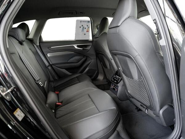 Audi A6 Avant TFSI S line MatrixLED Leder Tech plus UPE 74.500€