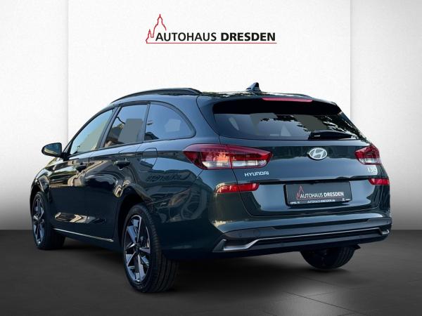 Hyundai i30 cw 1.5 T-GDI Advantage LED+Navi+SHZ+2xKlima