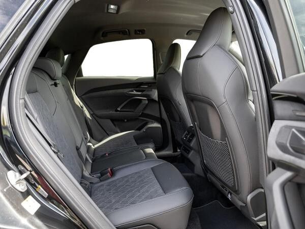 Audi Q5 Sportback e-hybrid quattro S line Luftfeder AHK  Head-up B&O
