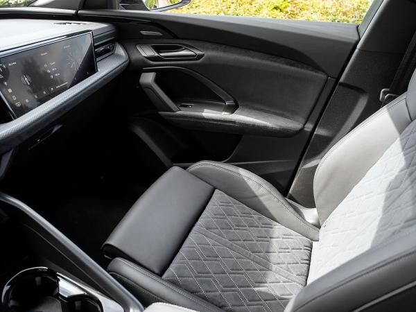 Audi Q5 Sportback e-hybrid quattro S line Luftfeder AHK  Head-up B&O
