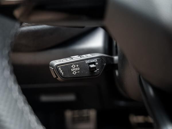 Audi Q5 Sportback e-hybrid quattro S line Luftfeder AHK  Head-up B&O