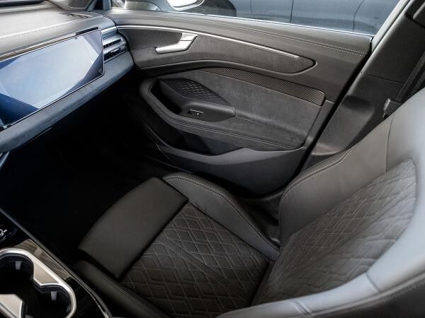 Audi A6 Avant TDI quattro edition one Tech plus S line UPE 84.500€