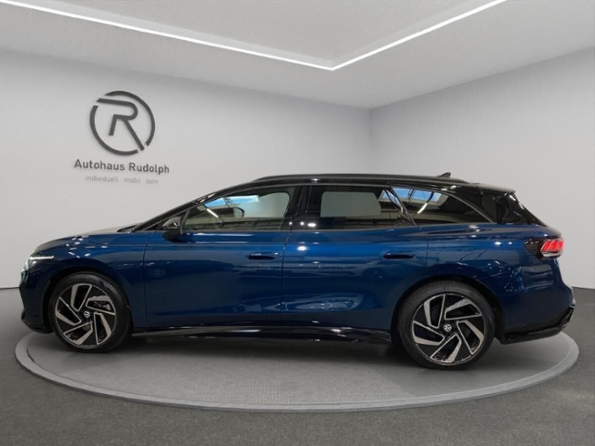 Volkswagen ID.7 Tourer Pro h / Navi LED ACC RFK AHK