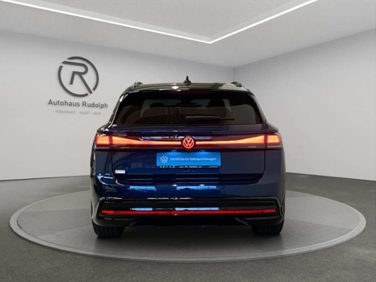 Volkswagen ID.7 Tourer Pro h / Navi LED ACC RFK AHK