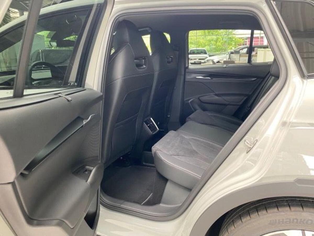 Skoda Elroq 85 Sportline h Batterie Elektromotor 1-Gang-Automatik sofort verfügbar