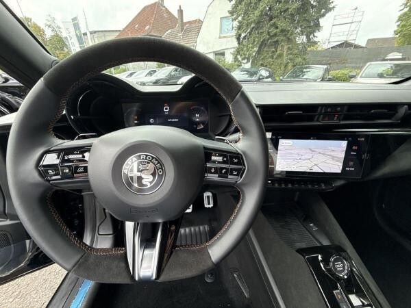 Alfa Romeo Junior 1.2 VGT Mild-Hybrid Intensa