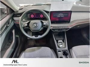 Skoda Octavia Combi 2.0 TDI Selection DSG LED HuD Navi 360° ACC Skoda Octavia Combi 2.0 TDI Selection DSG LED HuD Navi 360° ACC