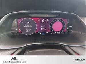 Skoda Octavia Combi 2.0 TDI Selection DSG LED HuD Navi 360° ACC Skoda Octavia Combi 2.0 TDI Selection DSG LED HuD Navi 360° ACC
