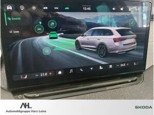 Skoda Octavia Combi 2.0 TDI Selection DSG LED HuD Navi 360° ACC Skoda Octavia Combi 2.0 TDI Selection DSG LED HuD Navi 360° ACC